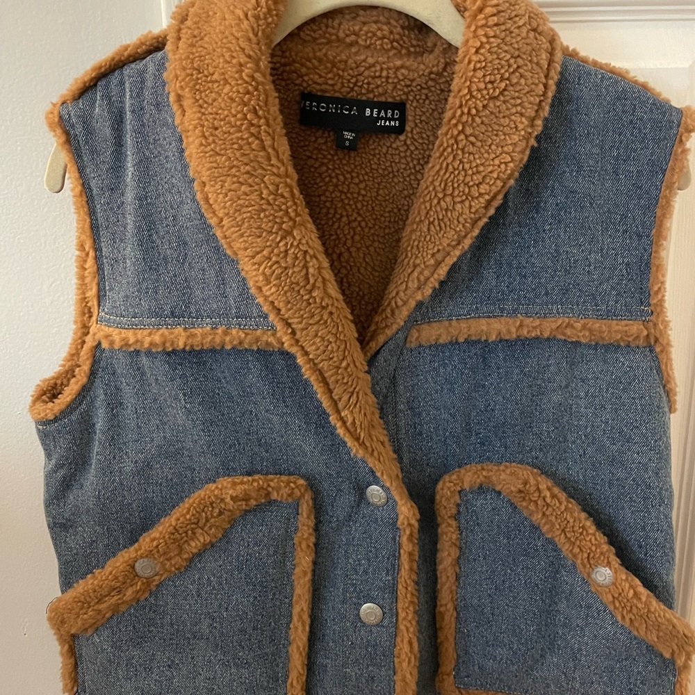 Veronica Beard Tan Sherpa Vest